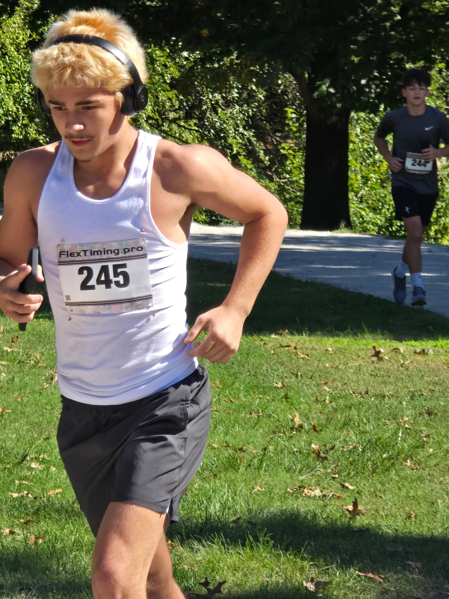 High school 5K runners at the Diamond Wellness Classic.